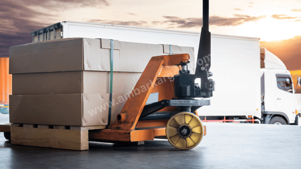 Yazıhan Paletli Yük Taşıma